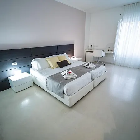 ケーブ デル ソーレ ホテル 4*