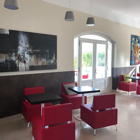 ケーブ デル ソーレ ホテル 4*