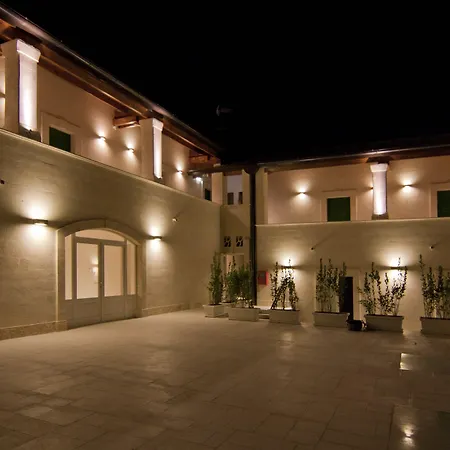 ホテル ケーブ デル ソーレ 4*