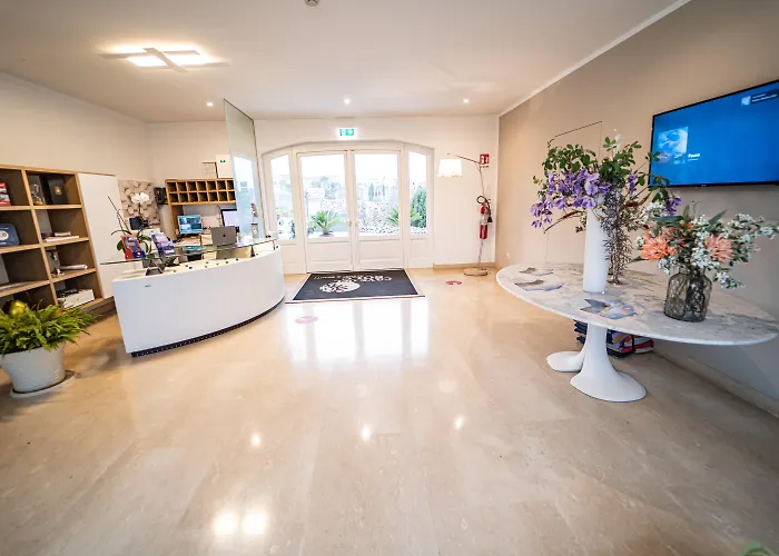 Hotel Cave Del Sole 4*